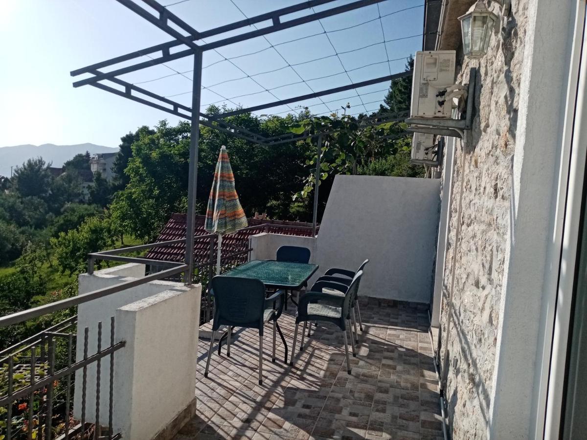 Apartmani Bosco Tivat Exterior foto