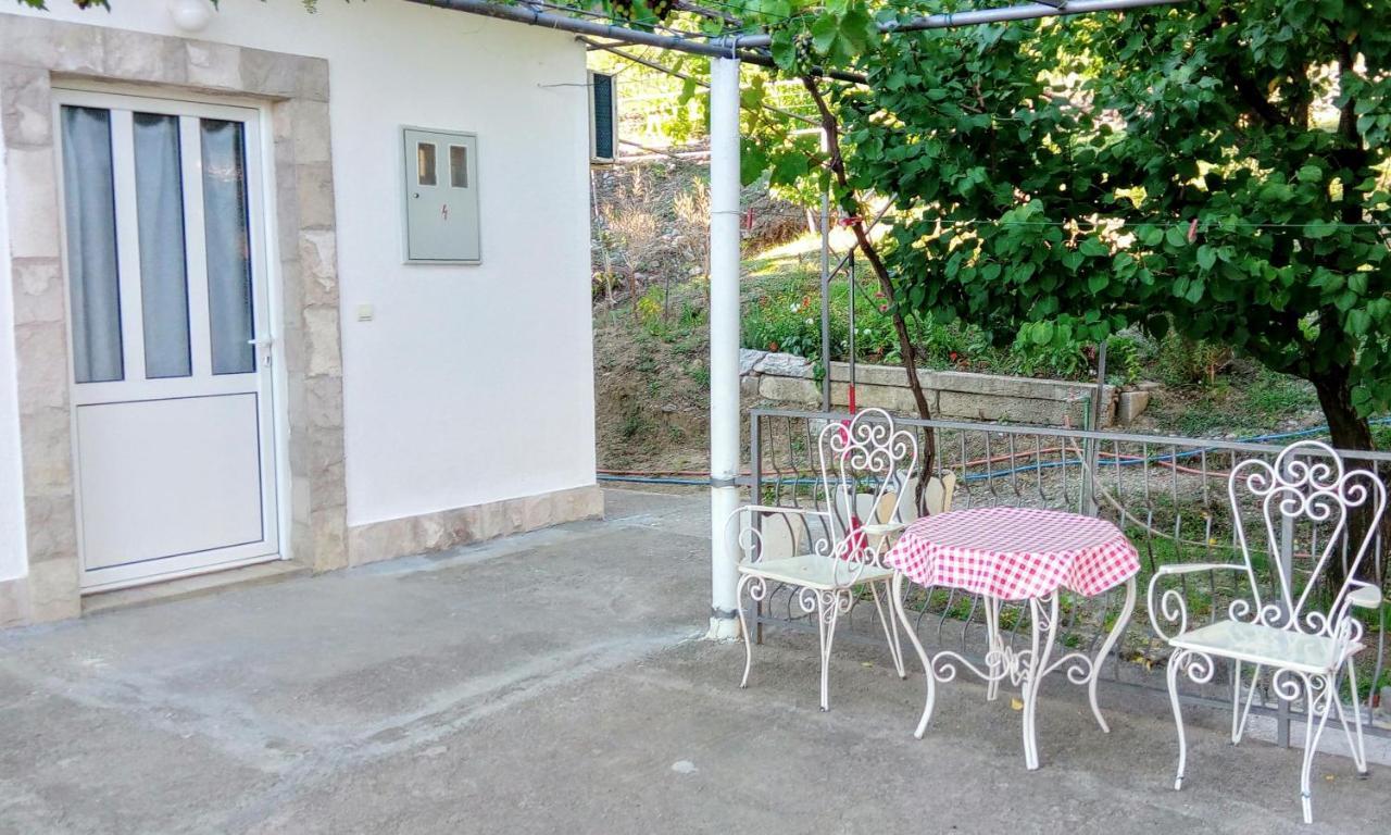 Apartmani Bosco Tivat Exterior foto