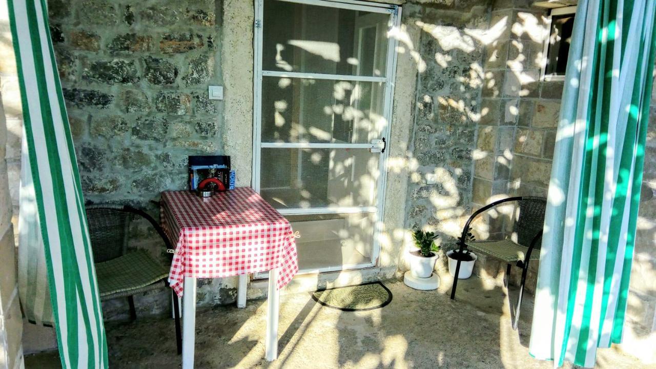 Apartmani Bosco Tivat Exterior foto